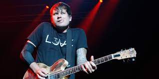 Tom DeLonge Net Worth – Biography, Career, Spouse And More